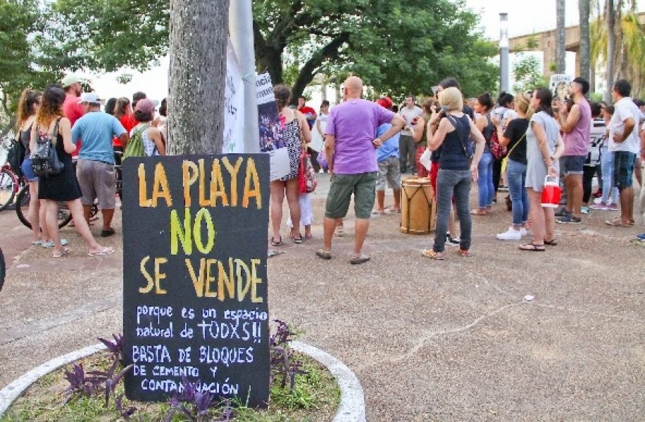 Protestas de los vecinos de la ciudad de Corrientes por la adjudicación directa de la Costanera a privados | Actualidad