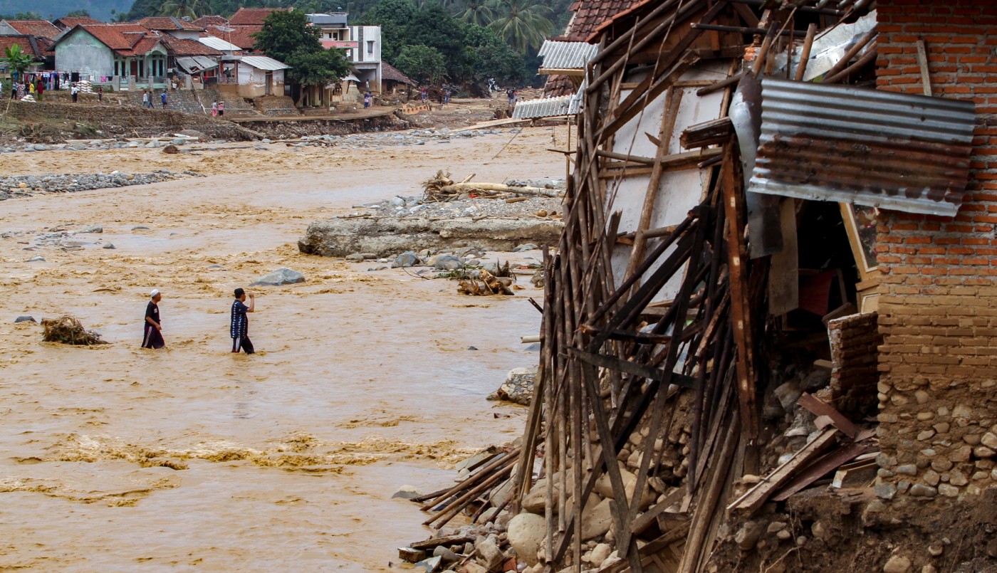 Inundaciones en Indonesia dejan 60 muertos y decenas de miles de personas sin hogar | Internacionales