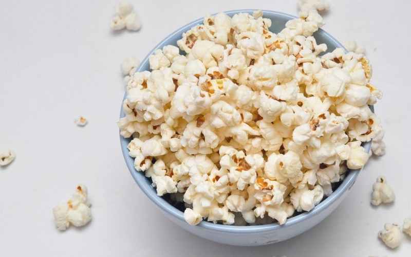 Casi se muere luego de que un pochocle se le quede atascado entre los dientes | Curiosidades