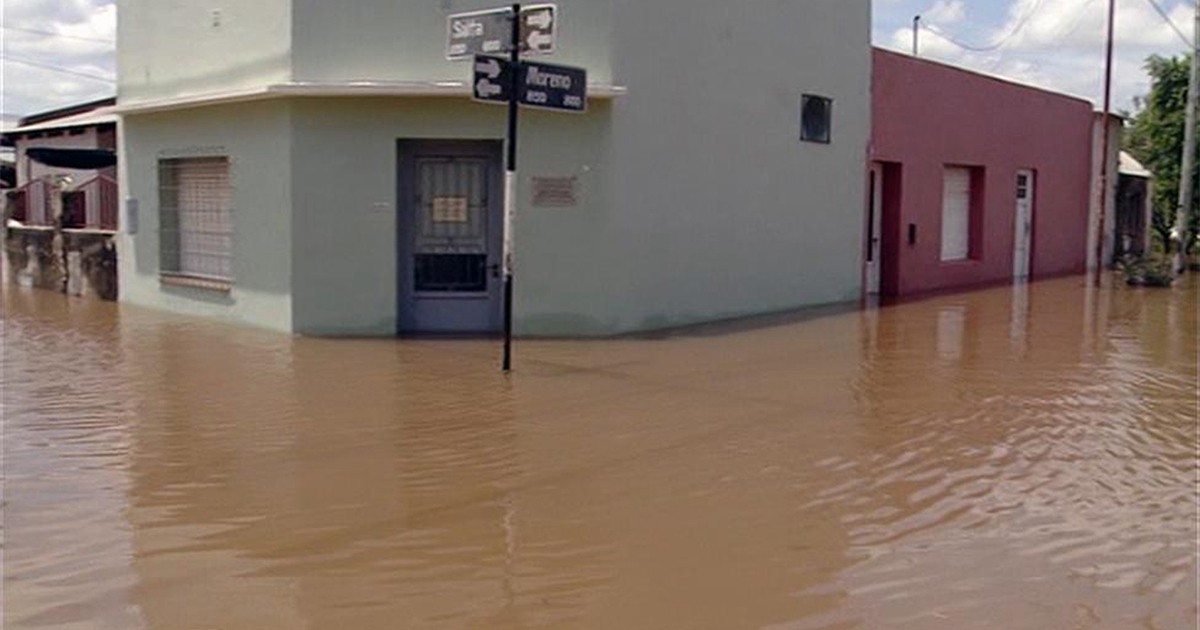 Ya son más de 160.000 los evacuados por las inundaciones en Argentina, Uruguay, Brasil y Paraguay | Actualidad
