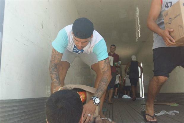 Entre lágrimas, Bou contó que quisieron robarse las donaciones para Concordia | Actualidad