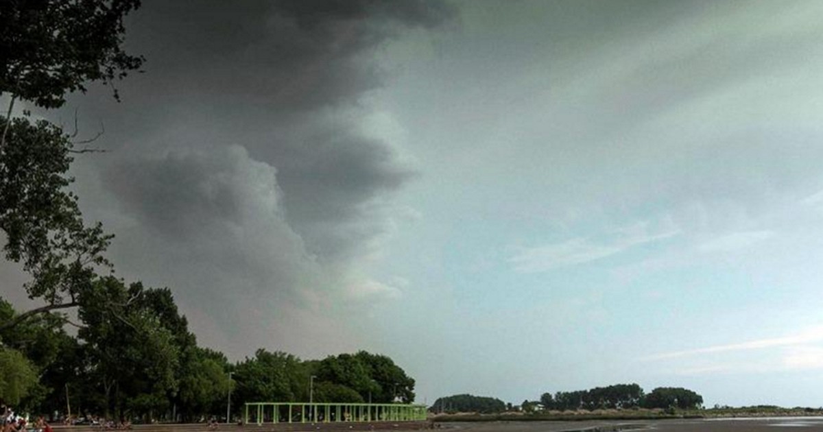 Rige una alerta por tormentas fuertes para 13 provincias del país | Actualidad