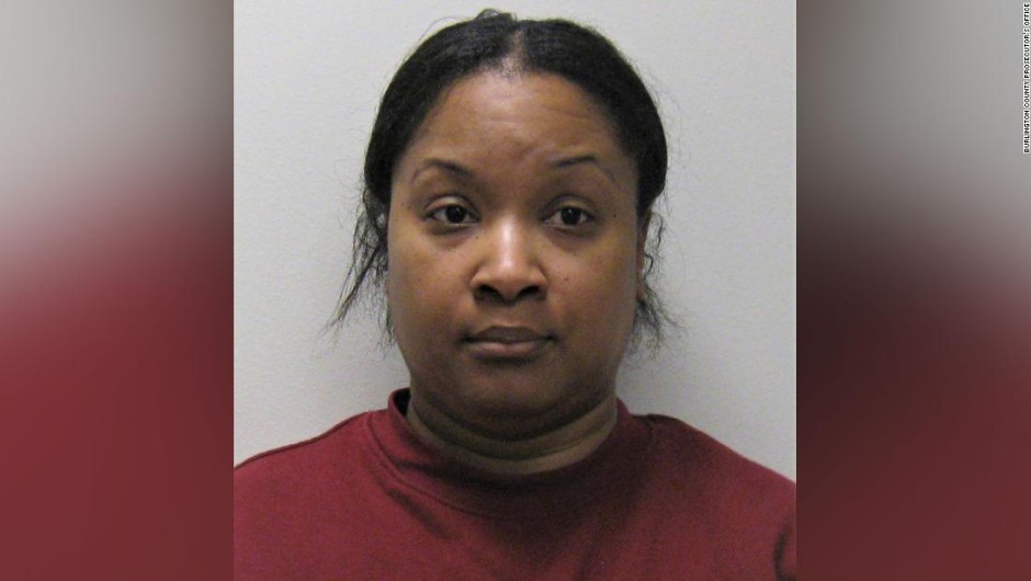 Robó más de 500 mil dólares de su iglesia para pagar deudas, compras y su boda | Curiosidades