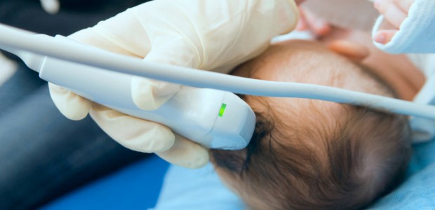 Procesan a una madre por "zamarrear" a su beba de 27 días causándole daño cerebral | Actualidad