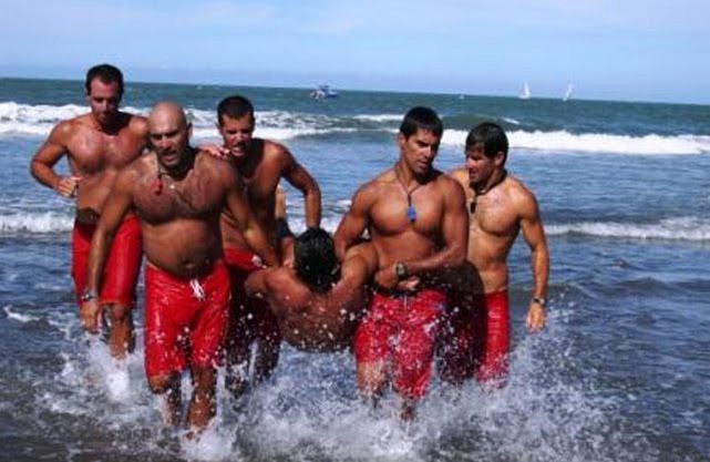 Guardavidas de Pinamar realizarán un paro este jueves en reclamo de aumento de salario | Actualidad