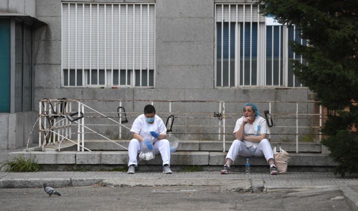 Récord de muertos en 24 horas por coronavirus en España: 838 y las víctimas ya son 6.528 | Internacionales