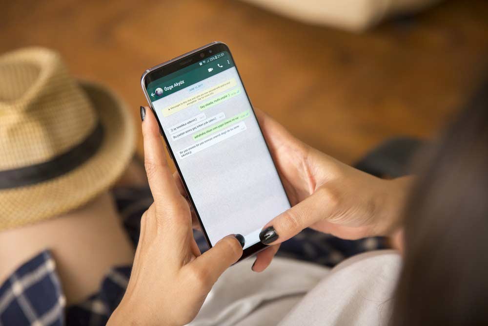 WhatsApp solo permite reenviar un mensaje por chat para combatir la información falsa sobre la pandemia de coronavirus | Tecno