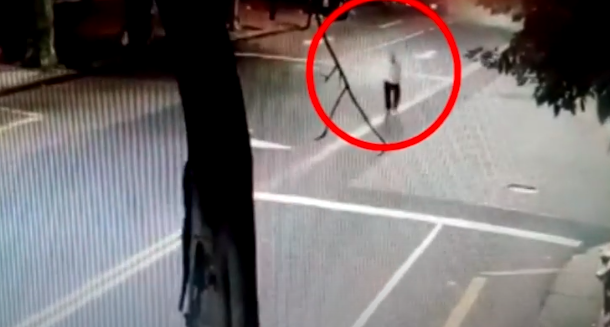 Detuvieron a un hombre que tenía síntomas de coronavirus y se escapó de la ambulancia | Actualidad