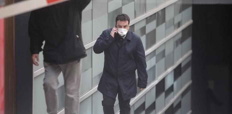 Alcalde catalán ebrio violó la cuarentena, mordió a un policía y renunció | Internacionales