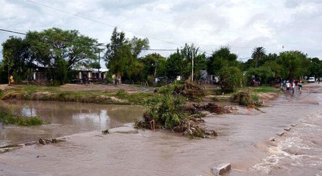 Llegan a Concordia las primeras viviendas prefabricadas prometidas por Macri para los inundados | Actualidad