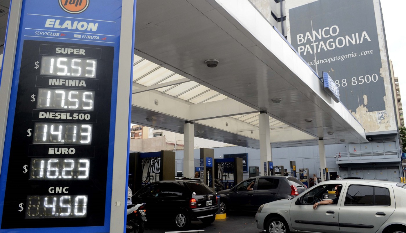 Las ventas de combustibles cayeron 28 por ciento luego del último aumento | Actualidad