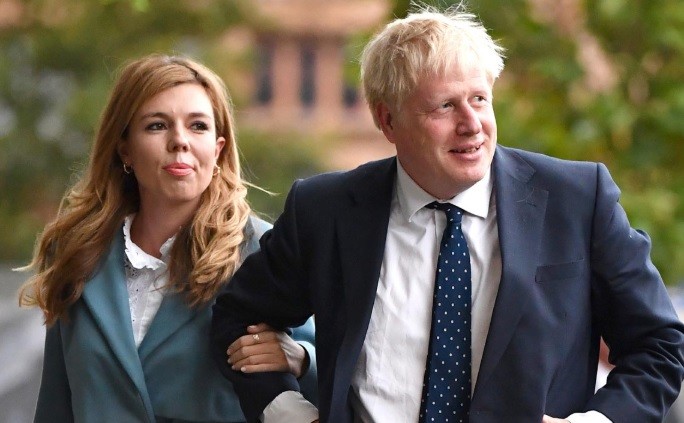 Boris Johnson le puso a su hijo el nombre de los médicos que lo salvaron del Covid-19 | Internacionales