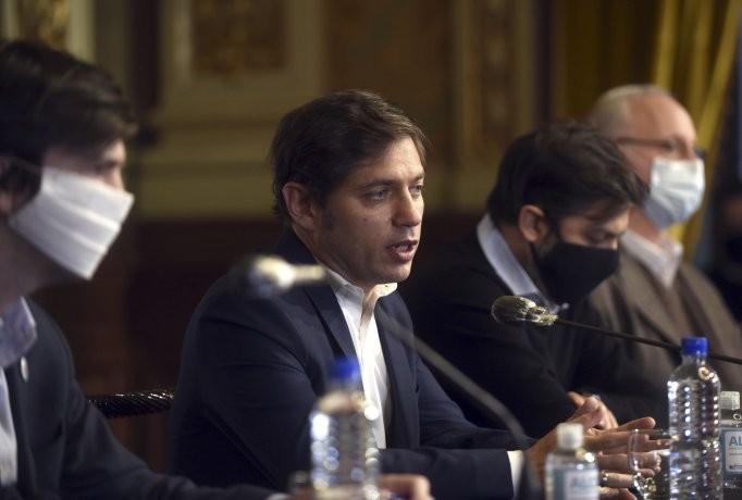 Habilitan a funcionar a más de 180 industrias bonaerenses con turnos reducidos | Economía