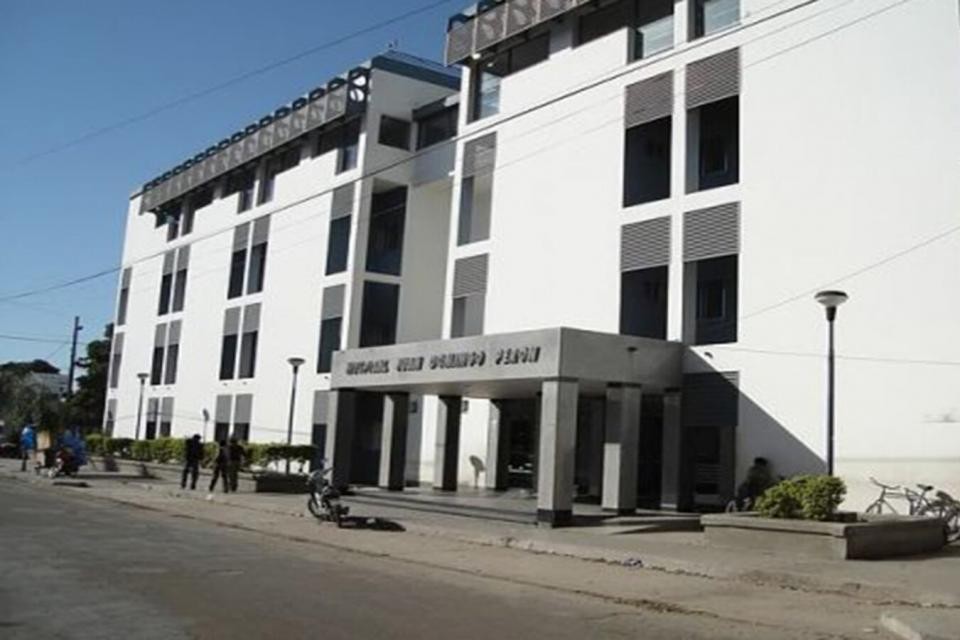 Un hombre intentó matar a su pareja a puñaladas frente a uno de sus hijos | Actualidad