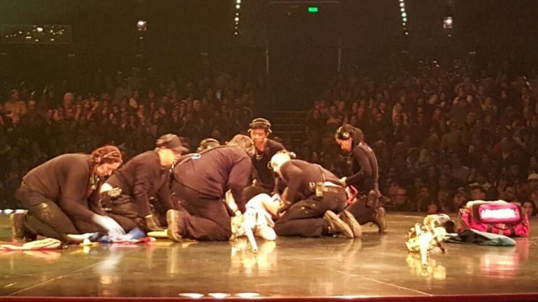 Tras la caída, el acróbata del Cirque du Soleil se encuentra "fuera de peligro" | Actualidad