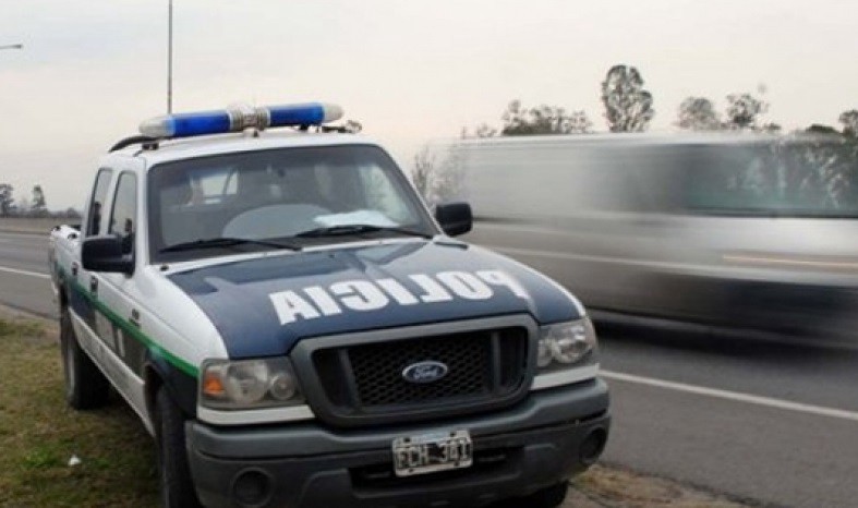 Murió al chocar cuando escapaba con la camioneta que robó en una concesionaria | Actualidad