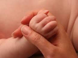 Un hombre sacudió con tanta fuerza a su bebé que la dejó ciega y con parálisis cerebral | Internacionales