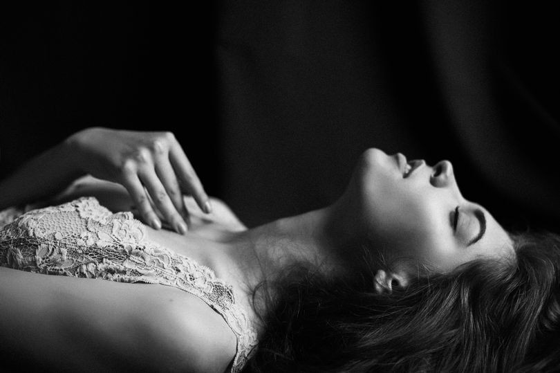 El hipnotizador que hace que 5.000 mujeres por día tengan un orgasmo con sólo escuchar su voz | Curiosidades