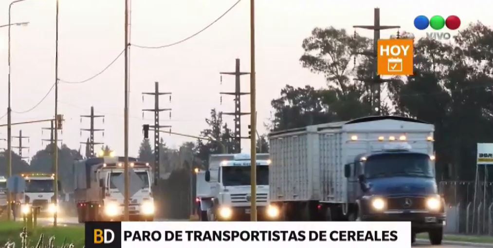 Un reclamo de transportistas paraliza el tranpsorte de soja y maíz | Actualidad