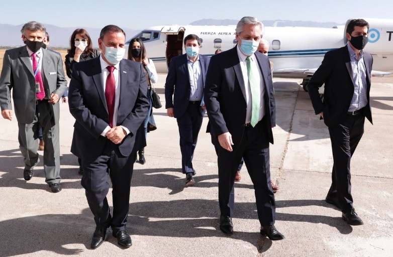 Alberto Fernández: "No estamos para estatizar empresas, sino para rescatar las esenciales" | Política