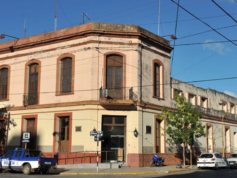 Detienen a un parapsicólogo acusado de abusar de su hija durante 10 años | Actualidad