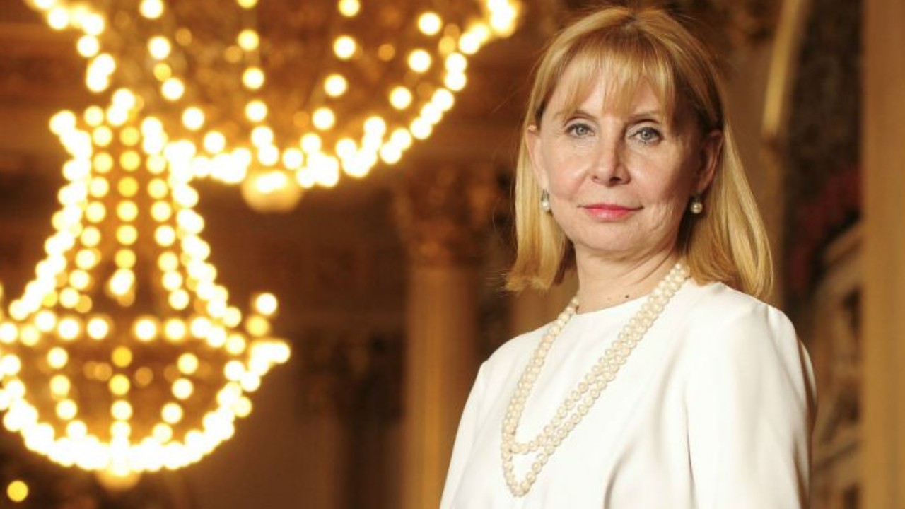 La directora del Teatro Colón tiene coronavirus y está aislada en un hotel | Política