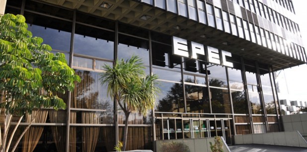 Dos empleadas le pagaron la boleta de luz a una jubilada para que no le corten el servicio | Actualidad