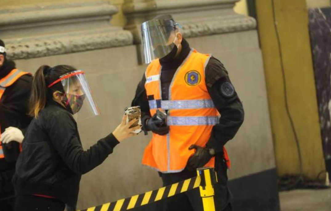 Estiman que desde mañana habrá 2 millones de personas menos circulando en el AMBA | Actualidad