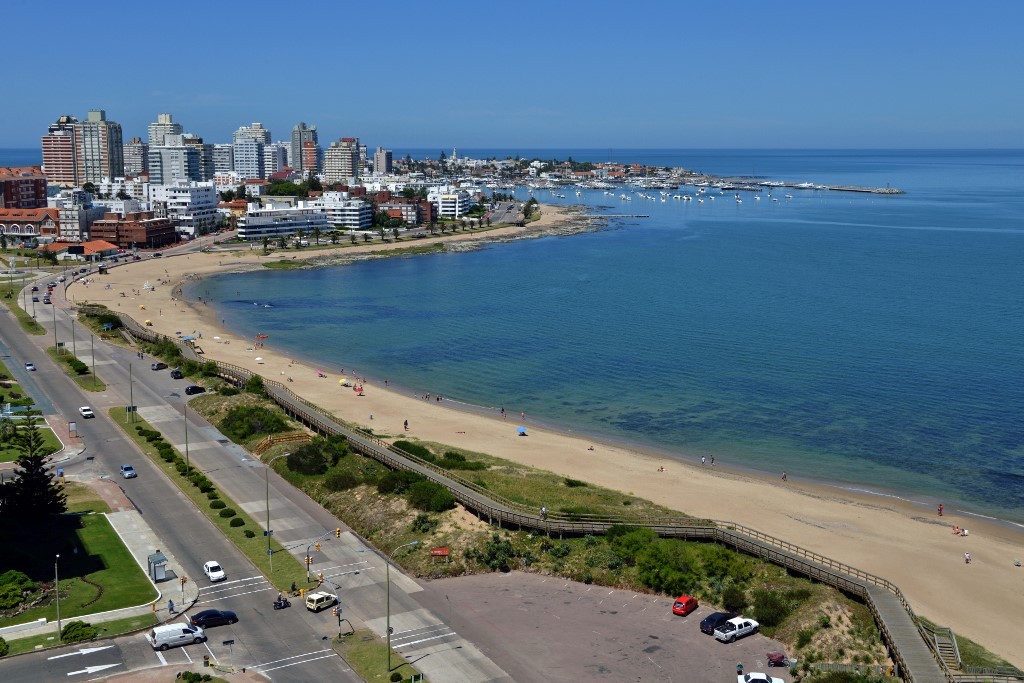 Beneficios fiscales: en Uruguay aseguran que crecieron las consultas de argentinos para radicarse | Actualidad