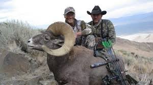 El hombre que cazó al león Cecil, ahora mató a un carnero en peligro de extinción | Curiosidades