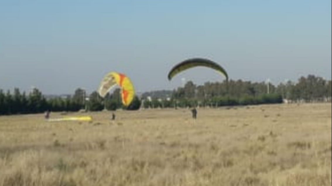 Demoran a tres personas que quebraron la cuarentena para volar en parapente | Actualidad
