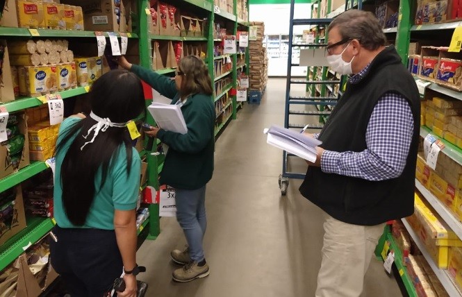 Fuerte caída del consumo en supermercados y mayoristas por la pandemia, según el INDEC | Economía