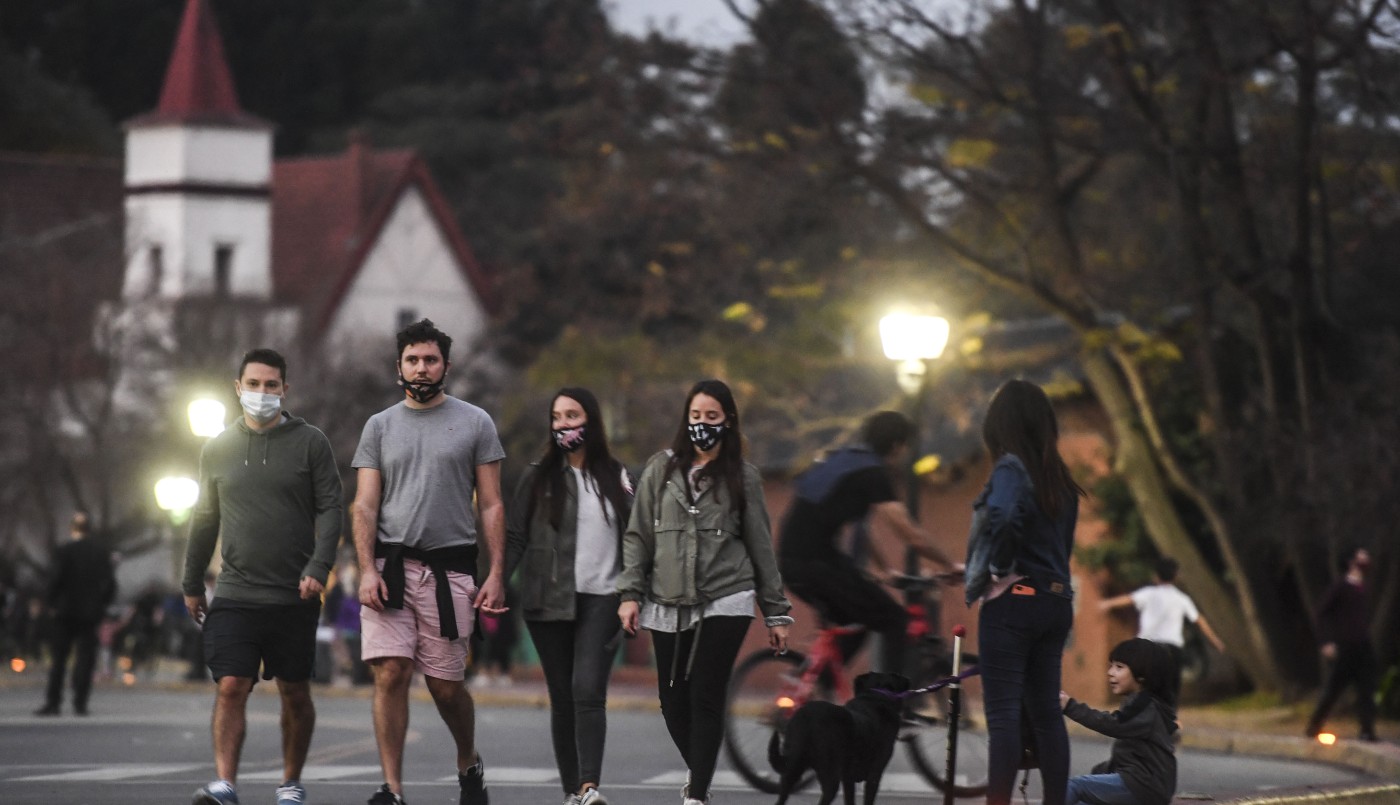 Coronavirus: pacientes leves recibirán el alta en 10 días y sin nuevo test | Actualidad