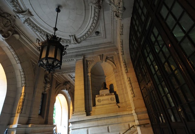 Temporal de viento provocó rotura parcial del techo del Nacional Buenos Aires | Actualidad