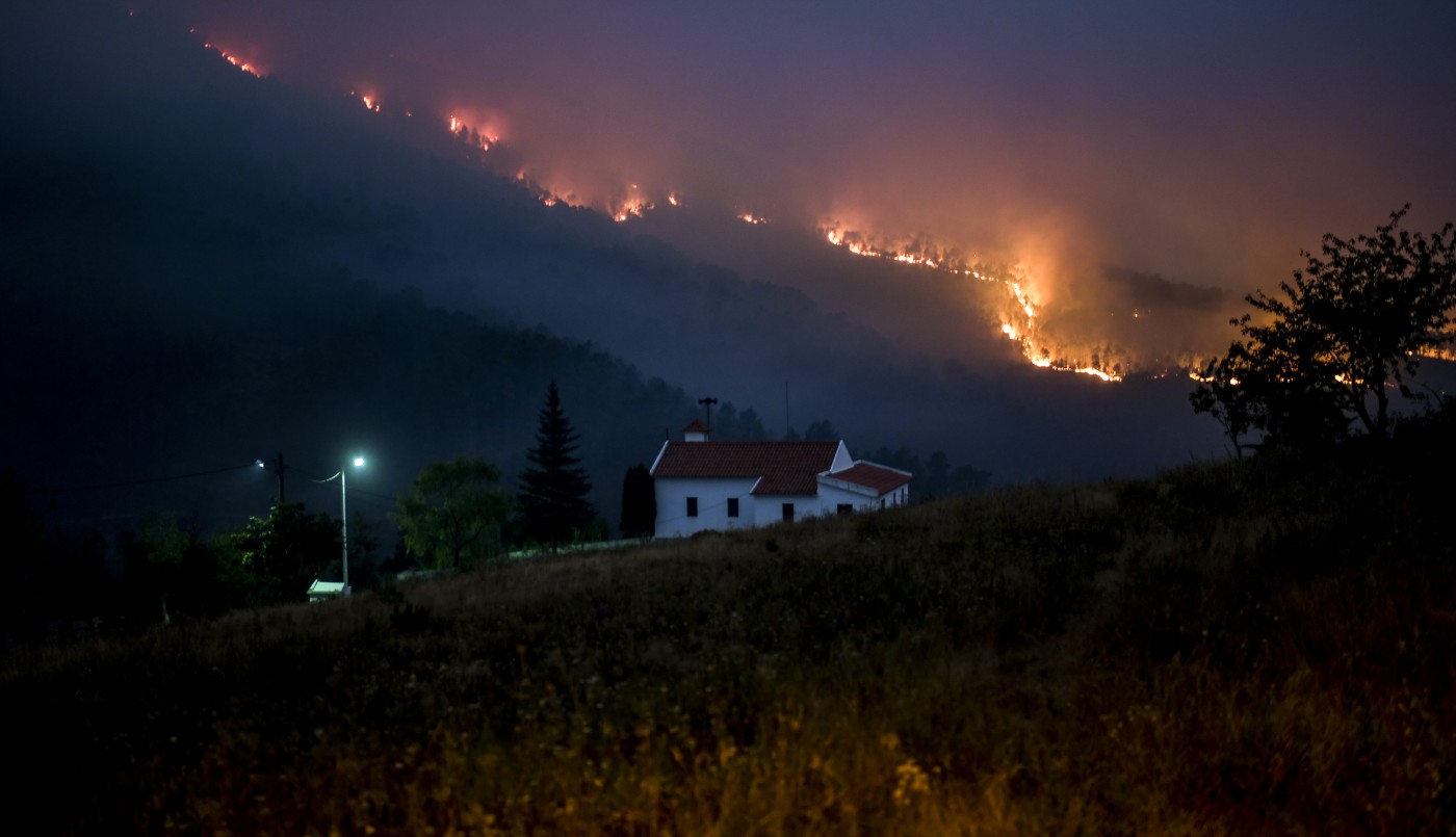 Las fotos de un impresionante incendio forestal en Portugal | Internacionales