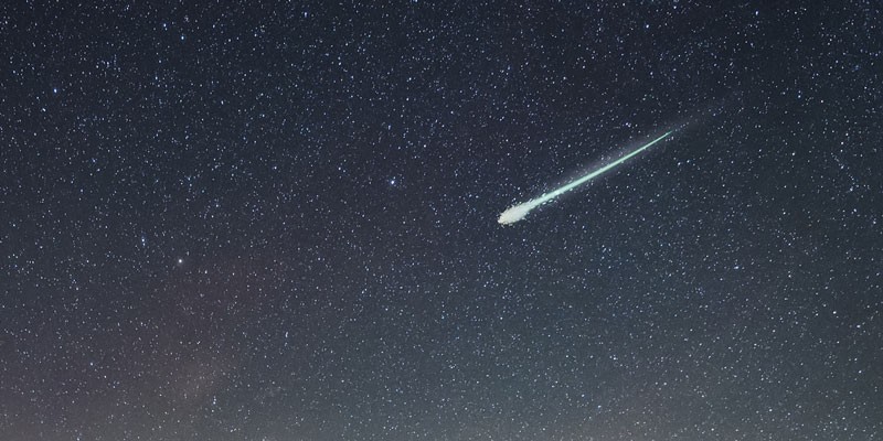 Un meteorito iluminó el cielo nocturno de Estados Unidos y "se partió en pedazos" | Internacionales