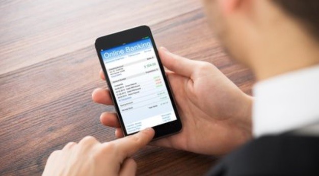 El "dólar solidario" rompe la barrera de los $ 100 | Economía