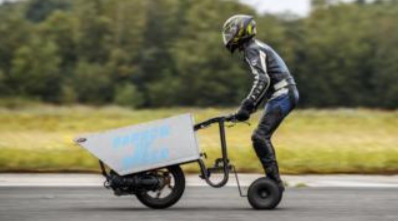 Récord de velocidad con carretilla de un jardinero | Curiosidades