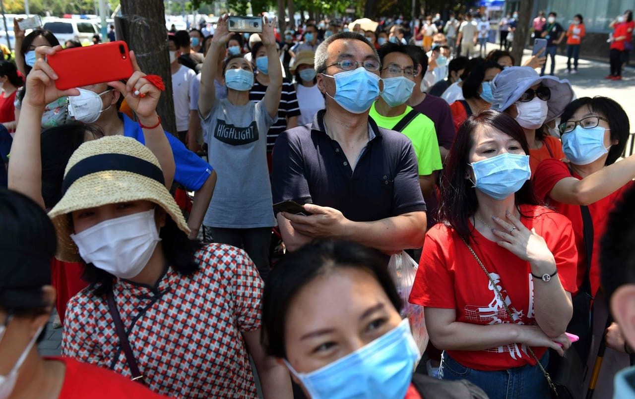 En China pagaron 300 mil dólares por un número de teléfono "de la suerte" | Curiosidades