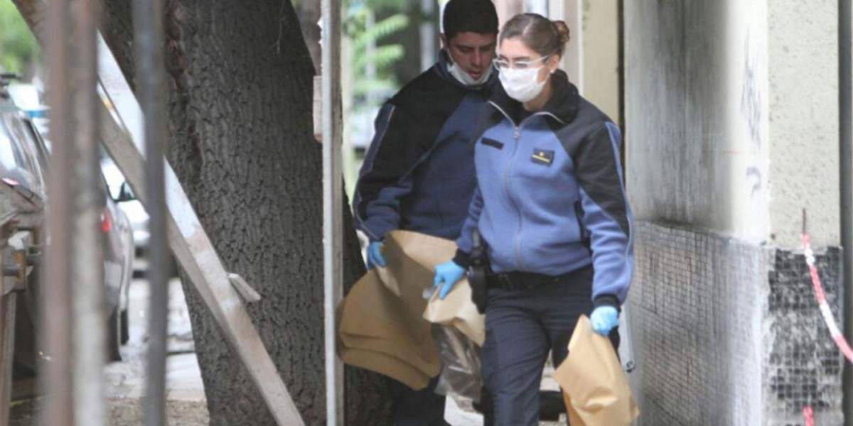 Encontraron prendas y un cuchillo con sangre: investigan si pertenecen al acusado del triple femicidio | Actualidad