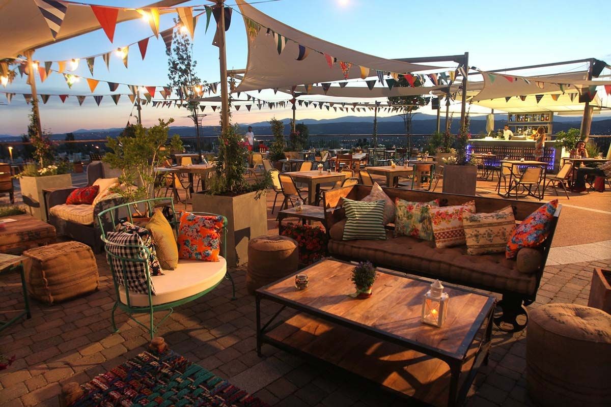 Bares y restaurantes de la Ciudad podrán habilitar terrazas y patios | Actualidad