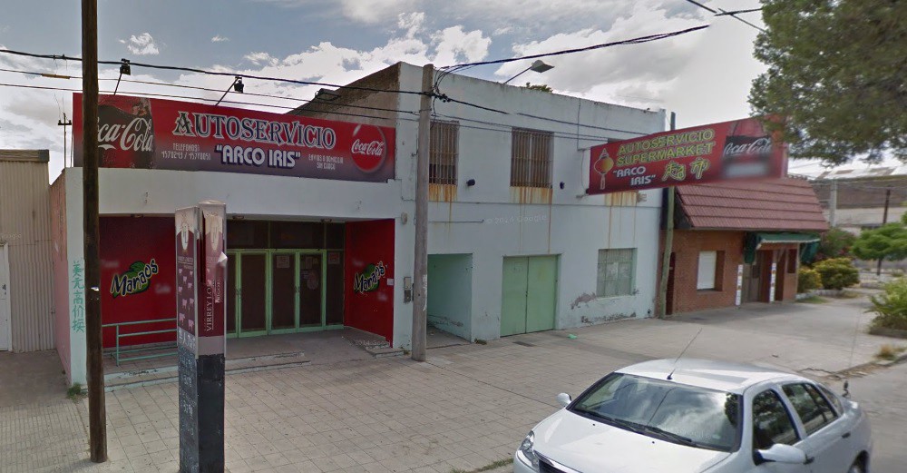 Robaron en un supermercado chino, le pegaron un botellazo en la cabeza al dueño y los detuvieron los vecinos | Actualidad