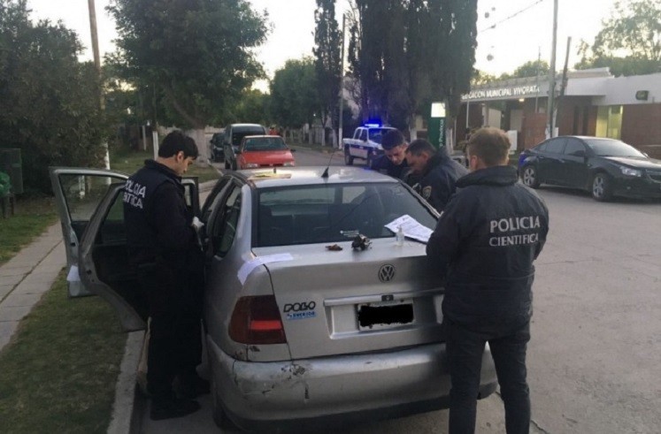 Nene de 7 años se disparó con el arma que encontró en el auto de su papá | Actualidad