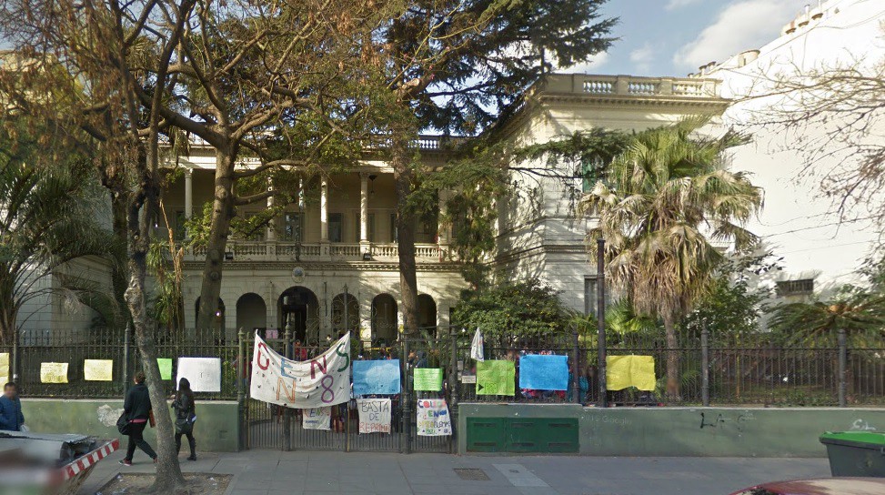 Juez desestimó el reclamo de alumnas suspendidas por ingresar con alcohol a la escuela | Actualidad