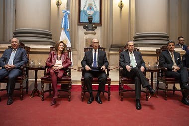 Se reunió la Corte Suprema: aún no resolvió la situación de los tres jueces desplazados | Política