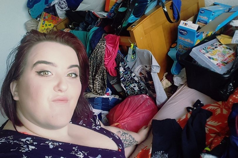 La historia de la mujer que ganó el premio a la habitación más desordenada del mundo | Curiosidades