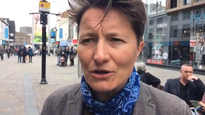 Sabor a sangre y pies hinchados: las extrañas secuelas de una paciente con Covid-19 | Internacionales