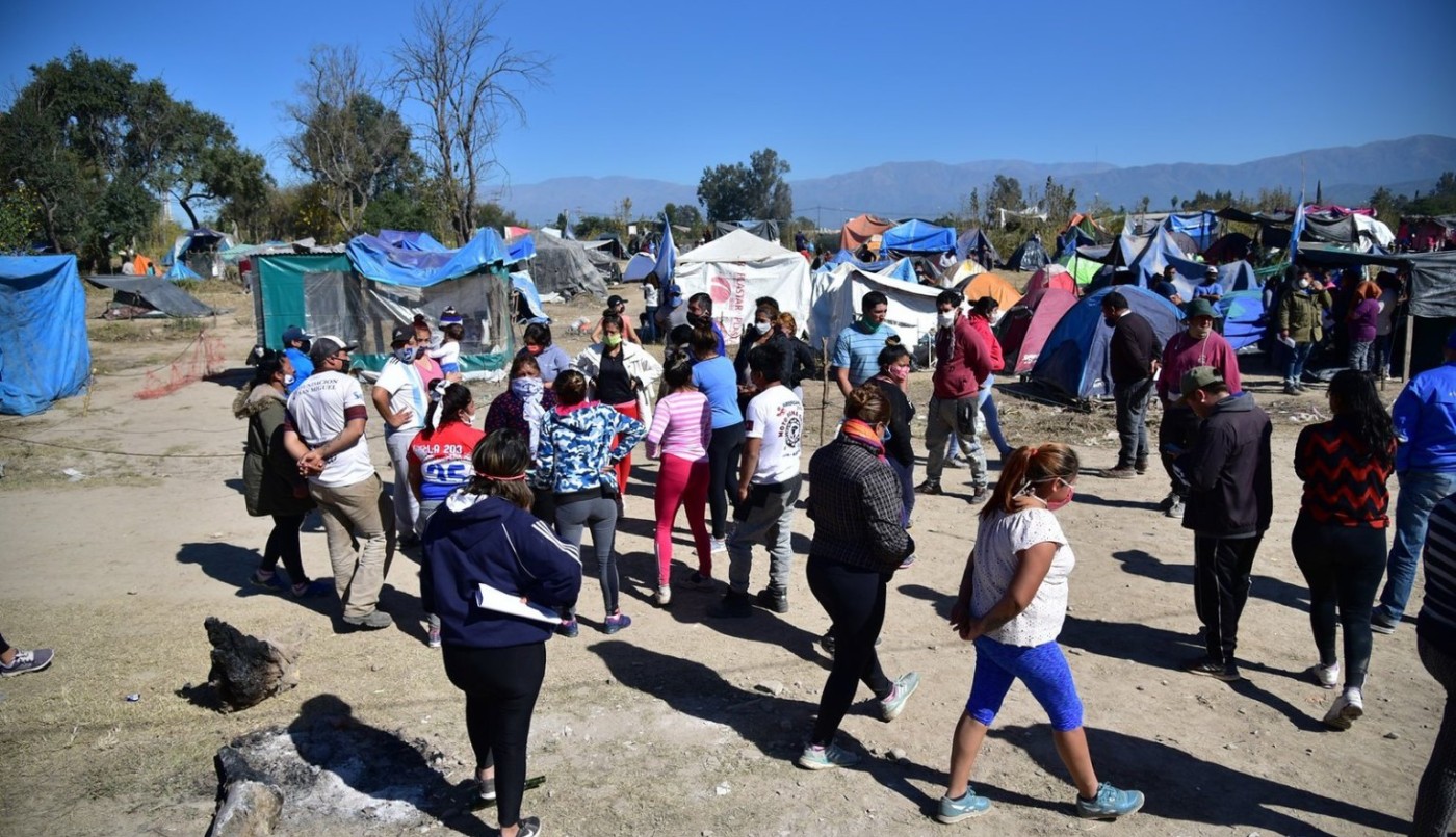 Tensión en un asentamiento del sur de la capital salteña por la detención de un referente de la toma | Actualidad