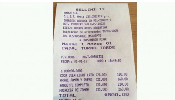 Aeropuerto de Ezeiza: le cobraron 800 pesos por tres gaseosas y tres sandwiches | Actualidad