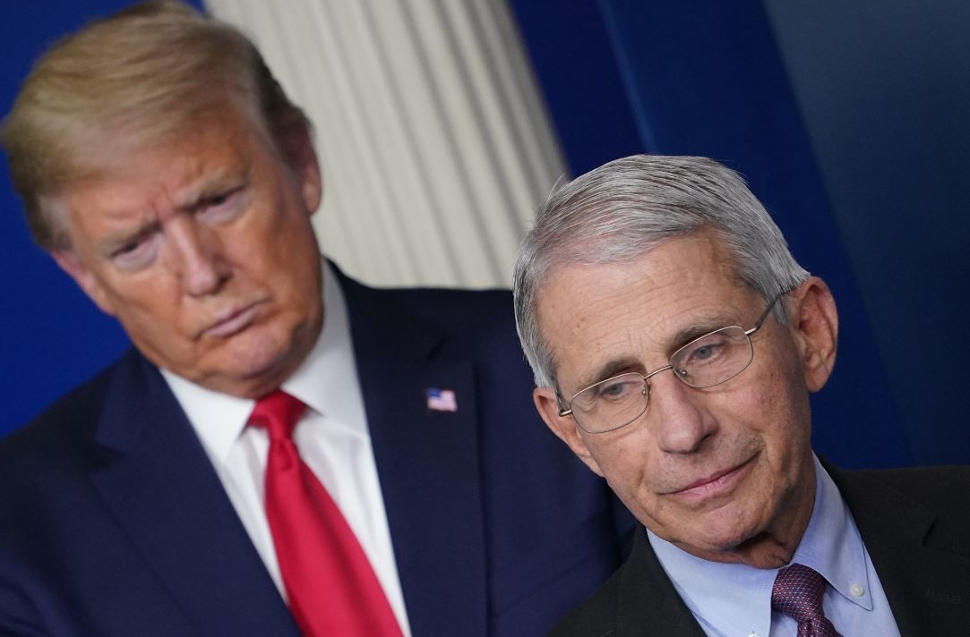 Duras críticas de Donald Trump a Anthony Fauci: lo calificó de "desastre" y aseguró que "la gente está cansada del COVID-19" | Internacionales